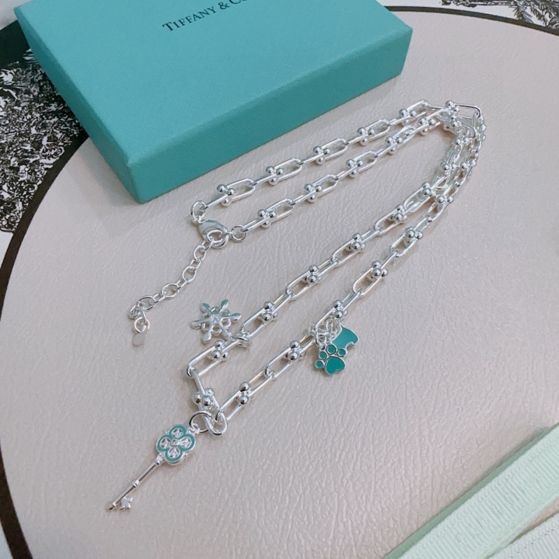 T*f*ny necklaces